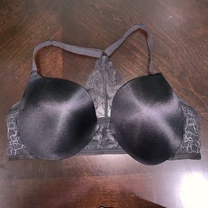 Black racer back bra w/ silver sparkle!🌟
